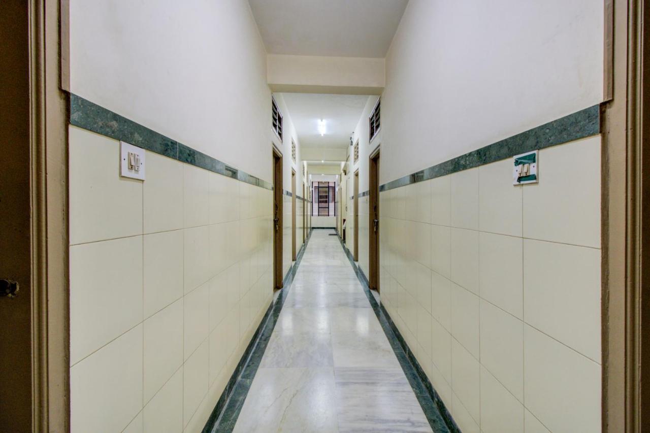 Spot On 75643 Golden Guest House Bengaluru Zewnętrze zdjęcie